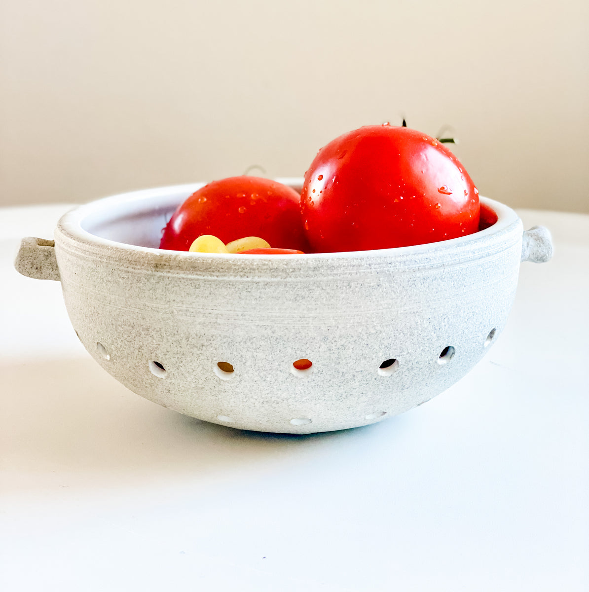 Berry colander store